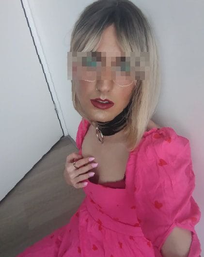 Annonce libertine Bordeaux – shemale en chasse d’orgasme